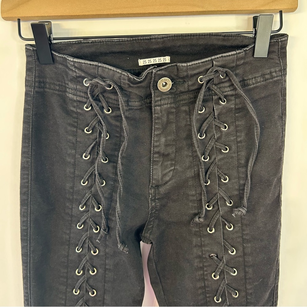 Pistola Women’s Lynn Washed Black Lace-Up High Rise Skinny Jeans, Size 25. - Picture 6 of 12